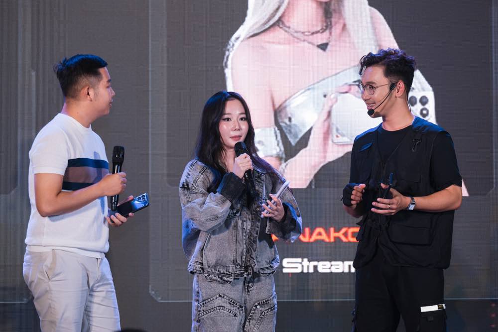 Ra mắt điện thoại thông minh POVA 7 – Trend VietNam
